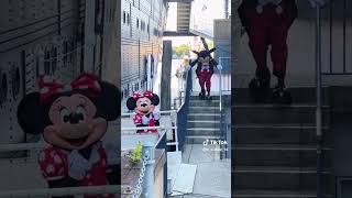 Cute love moment of Mickey and Minnie Mouse at Tokyo Disneyland 3 HD [upl. by Attevad198]