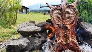 Cordero al Asador desde la Patagonia  Locos X el Asado [upl. by Yanej]