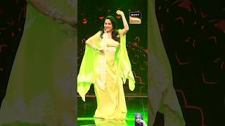 Madhuri Beautiful Dance On quotCholi k peeche quot indianidols13 indianidolseason13 bollywood dance [upl. by Idnac]