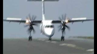 dash 8 Q400 flybe take off décollage la rochelle [upl. by Arline]