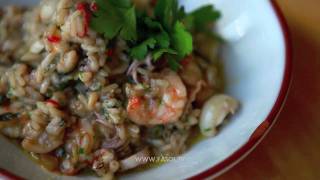 Ризотто c дарами моря Risotto ai frutti di mare [upl. by Anatlus]