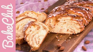 Osterzopf mit MarzipanFüllung  Hefezopf  BakeClub [upl. by Garrity]