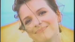 Lancôme  Poême avec Juliette Binoche  1996 [upl. by Priscilla800]