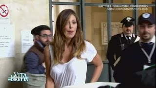 Tacco 12 e jeans aderente lo show di Belen Rodriguez in tribunale  La Vita in Diretta 15052017 [upl. by Xonnel589]