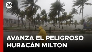 EEUU  Avanza el peligroso huracán Milton rumbo a Florida [upl. by Knute]