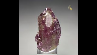 21155  VESUVIANITE var MANGANOAN Jeffrey mine Canada [upl. by Valera]