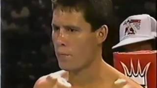 Julio Cesar Chavez vs Jose Luis Ramirez 1981 09 25 [upl. by Hube]