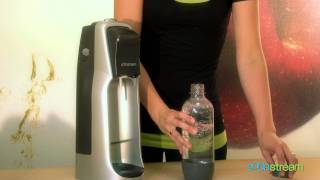 SodaStream  Comment utiliser lappareil Jet Stream Titan SodaStream [upl. by Antonina549]