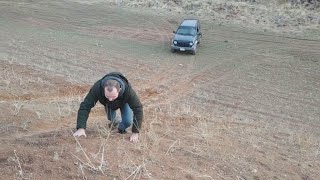 4wd vs 2wd Jeep Liberty KJ hill climb [upl. by Dunkin]