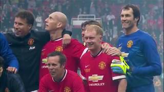 HIGHLIGHTS Manchester United Legends 42 Bayern Munich Legends 2015 Legends Match [upl. by Salvidor702]