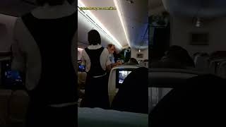 Aireuropa Así es el desayuno Son espantosos con la atención [upl. by Dilan]