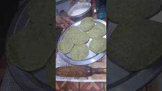 बथुआ की पूड़ी। बथुआ रेसिपी। Bathua poori । Bathuwa Recipe । Goosefoot Recipe shorts food cooking [upl. by Assiroc]