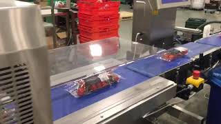 Redpack P325E TT with Phase Feeder automatic infeed conveyor flow wrapping Vine Tomatoes [upl. by Arihsaj998]