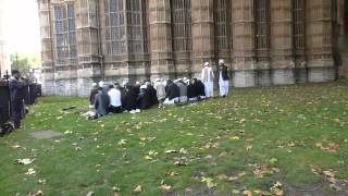 London muslims protest praying in westminster abbey grounds i was offended edl all the way6 10 12 [upl. by Atnauq208]