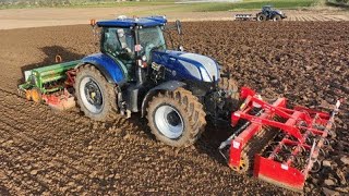 2 New Holland T7270 Blue Power aux labour et semis de froments  Herens [upl. by Isac269]