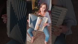 Chiapanecas Mexican Hand Clapping Song from PalmerHughes Accordion Course book 2 [upl. by Wheeler]