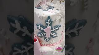 Celebrating a snowflakethemed birthday ❄️🎂 WinterWonderland viral reels winter frozen cake [upl. by Ecirad]