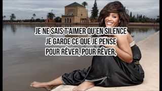 Amel Bent  En silence  Paroles [upl. by Nahtanaj]