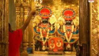 Aarti of Nara Narayana Dev at Swaminarayan Temple Ahmedabad  Kalupur [upl. by Creedon205]