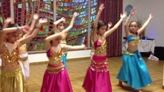 Cours de Danse Orientale enfants avec Louna [upl. by Earley]