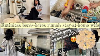 KESEHARIAN STAY AT HOME WIFE DAN RUTINITAS BERESIN RUMAH [upl. by Kiele169]