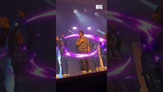 Sharukh khan charming amp energetic on Stage sharukhkhan bigscreenstarz srk [upl. by Sorgalim708]