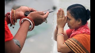 Mahalaya Tarpan at Ganga Ghat in Kolkata 2017  Travel etc [upl. by Dnar659]