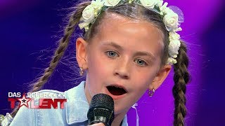 Kleines Mädchen erobert Dieters Herz  Das Supertalent 2019  Sendung vom 14092019 [upl. by Aisatana]