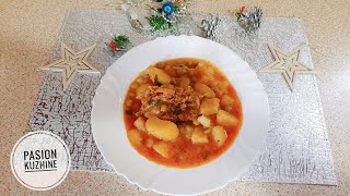 Gjellë me patate  bizele e mish viçi  përgatitje e thjesht por e shijshme [upl. by Ornstead458]