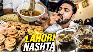 61 Year Old LAHORE Street Food Nashta 😋 Nifa Paye Manna Murgh Channy and Sadiq Halwapori Baqarkhani [upl. by Madaih]