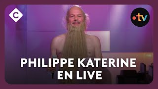 Philippe Katerine interprète le titre “Nu”  Live  C à vous  02092024 [upl. by Terina228]