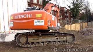 HITACHI ZAXIS 210 BAGGER MIT BETONSCHERE  ABBRUCHARBEITEN AM FUNDAMENT [upl. by Vullo]