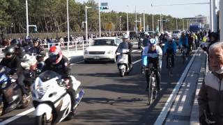 【箱根駅伝2014】もうひとつの箱根駅伝・規制解除直後の自転車ampバイク大集団！ [upl. by Ariajay]