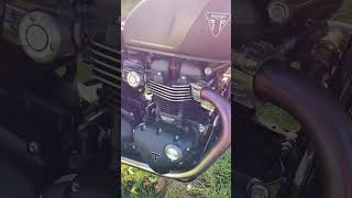 Plus jolie sous le soleil Triumph Speed Twin 1200 triumph speedtwin motorcycle motovlog moto [upl. by Nehttam655]