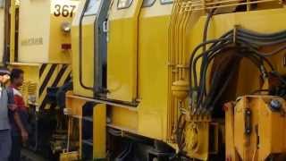 Duomatic 0832 plasser amp theurer indian railway rehabilitation work 2015 [upl. by Yendroc432]