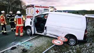 Unfall zwischen Kalefeld und Bad Gandersheim  Zwei Verletzte [upl. by Garfinkel]