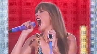 Taylor Swift SCREAMING to ERRORS at The Eras Tour  Commentary [upl. by Nnylhtak]