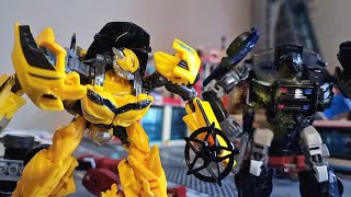 Transformers Stop Motion Bumblebee VS Barricade [upl. by Ayahc]