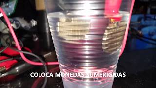 Experimento de hidrolisis experiment hydrolysis monedas electricidad gases [upl. by Heinrike275]