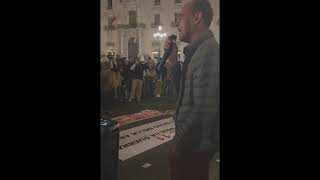 quotil 4 novembre non è la nostra festaquot  il PCI Sicilia in piazza Università a Catania [upl. by Garry761]