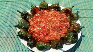 Peperoni verdi fritti con salsa di pomodoro e cipolla [upl. by Aiekram]