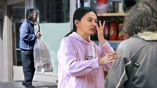 Poor Elderly Ragpicker Asks Restaurants for Recycling  Social Experiment 遇到年迈的拾荒者进店收废品，女店主哽咽落泪 [upl. by Oicatsana]