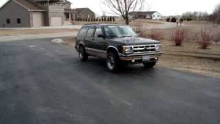 94 S10 Blazer duel exhaust Cold Start [upl. by Omiseno297]