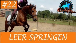 Paardrijden  Hoe leer je springen met je paard [upl. by Neimad201]