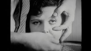 Un Chien Andalou 1929 by Luis Buñuel Clip The eye slice that changed cinema [upl. by Oam197]