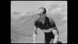 Grande impresa di Fausto Coppi al Sestriere al Tour del France 1952 [upl. by Columbine729]