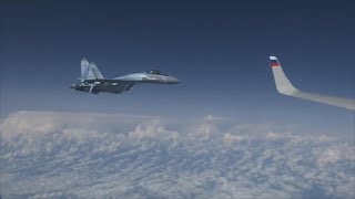 Russia caccia Nato avvicina laereo del ministro della Difesa il jet del Cremlino lo mette in fuga [upl. by Ertsevlis191]