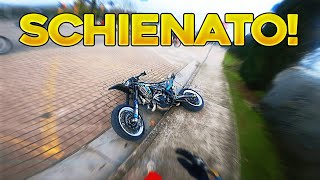 BETA WHEELIE CRASH 📉 RADUNO DI NATALE🎅  COME NON USARE UN BETA ✅ BETA 125RR 2023 [upl. by Kulsrud106]