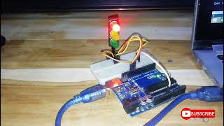 Comment utiliser et programmer un feu tricolore trafc light with arduino [upl. by Aloz]