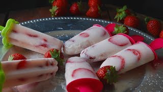 Polos caseros de yogur y fresas [upl. by Emelina967]